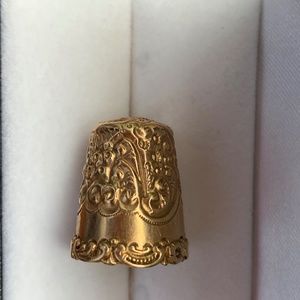 ANTIQUE, 14K (not plated) SIMONS BROTHERS SEWING THIMBLE- 6.47 grams